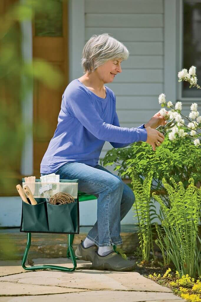 Cushioned seat for gardener